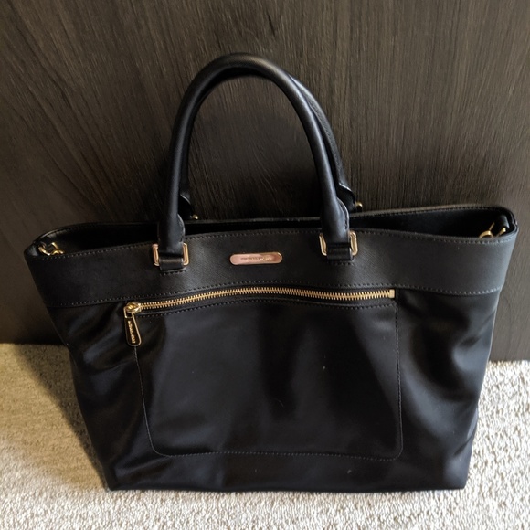 Michael Kors Handbags - Michael Kors Bag